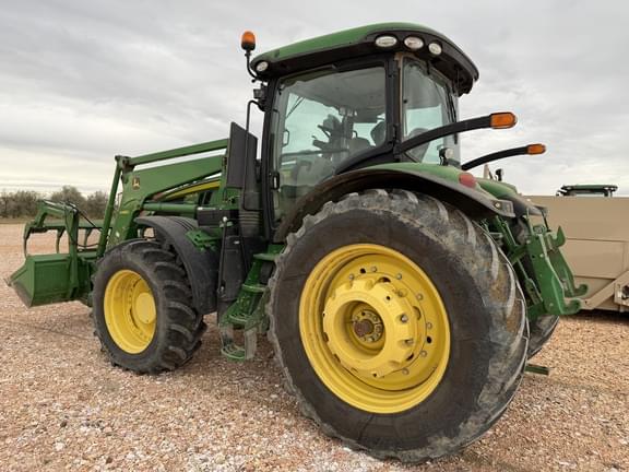 Image of John Deere 7210R equipment image 3