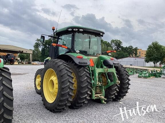 Image of John Deere 7210R equipment image 2