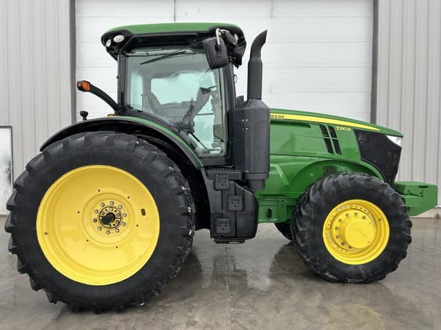 Image of John Deere 7210R equipment image 3