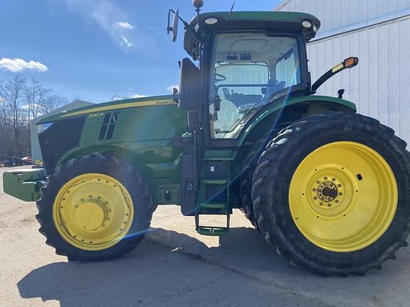 Image of John Deere 7210R equipment image 4