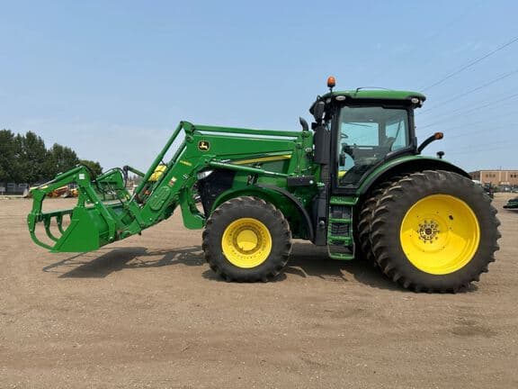 Image of John Deere 7210R equipment image 1