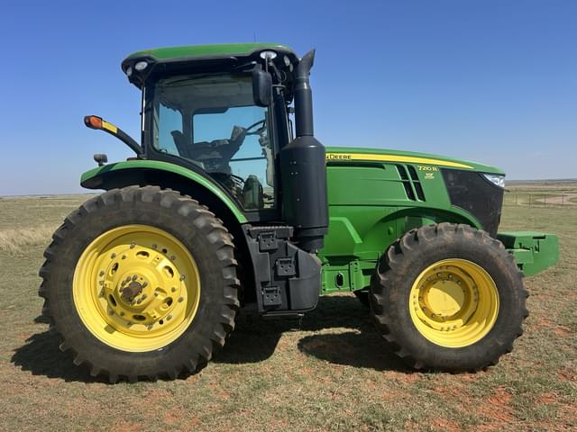 Image of John Deere 7210R equipment image 1