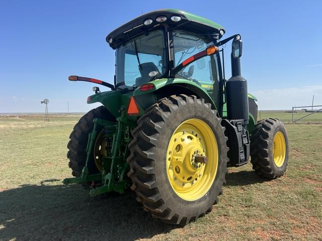 Image of John Deere 7210R equipment image 2