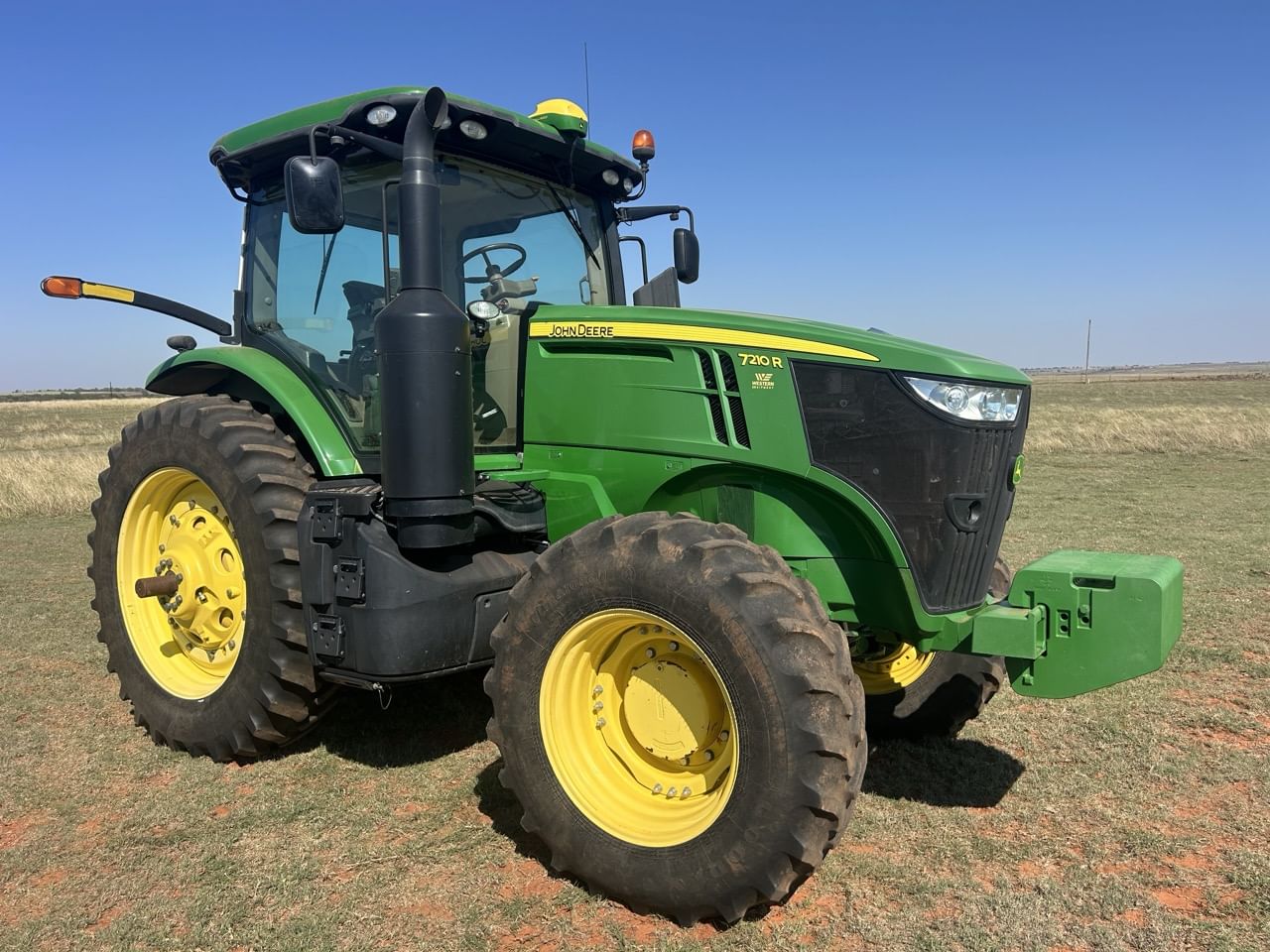2014 John Deere 7210R Equipment Image0