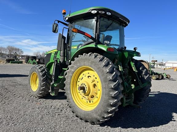 Image of John Deere 7210R equipment image 2