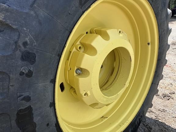 Image of John Deere 7210R equipment image 2