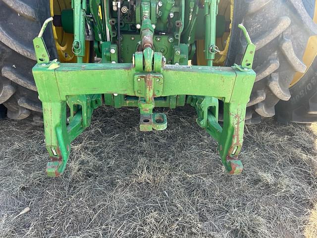 Image of John Deere 7210R equipment image 4