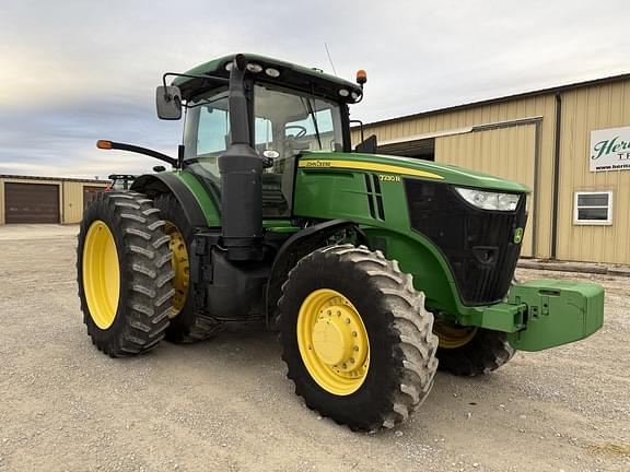 Image of John Deere 7230R equipment image 3