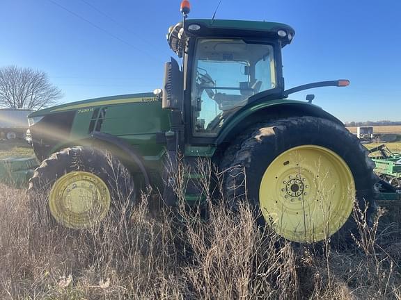 Image of John Deere 7230R equipment image 4