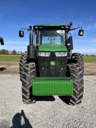 Image of John Deere 7230R equipment image 1