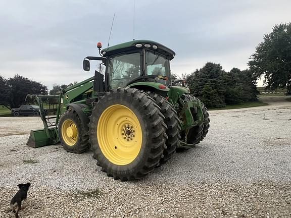 Image of John Deere 7230R equipment image 1