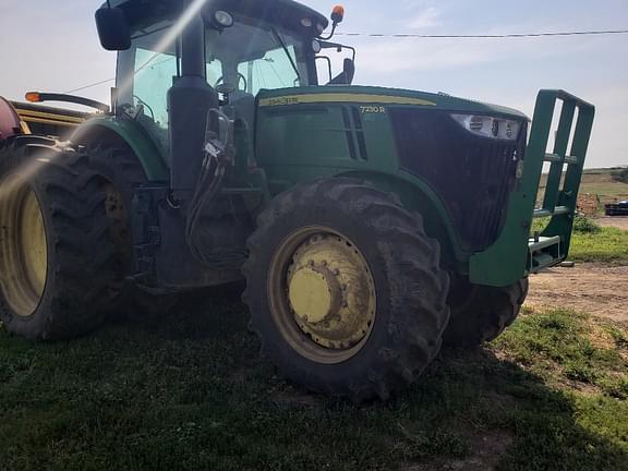 Image of John Deere 7230R equipment image 1