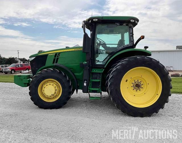 Image of John Deere 7230R equipment image 1