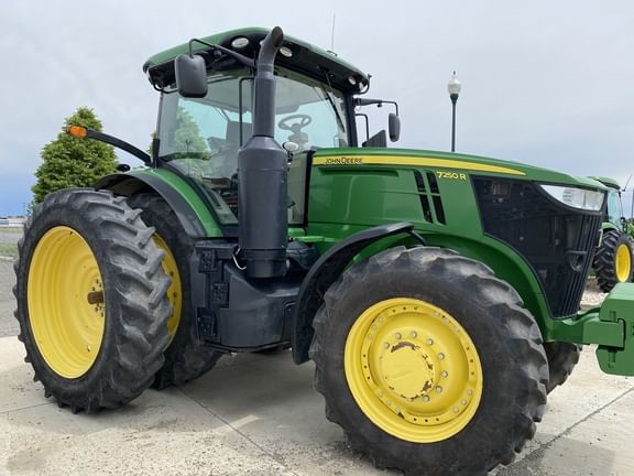 Main image John Deere 7250R