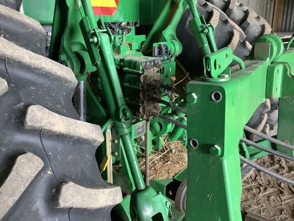 Image of John Deere 7250R equipment image 4