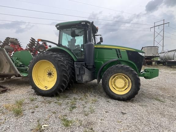 Image of John Deere 7250R equipment image 3