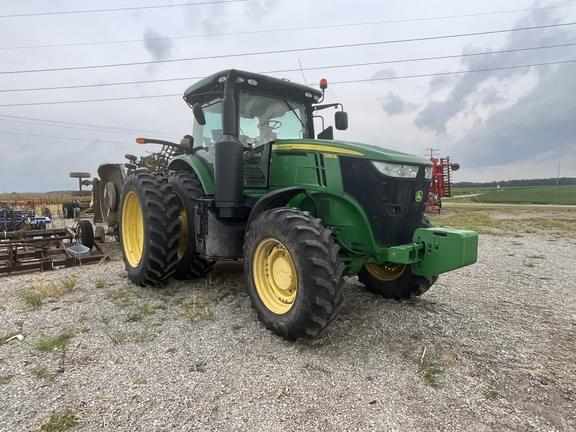 Image of John Deere 7250R Primary image