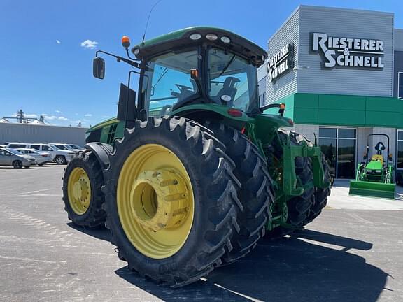 Image of John Deere 7270R equipment image 4