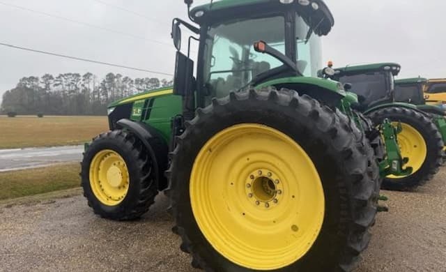 Image of John Deere 7270R equipment image 4