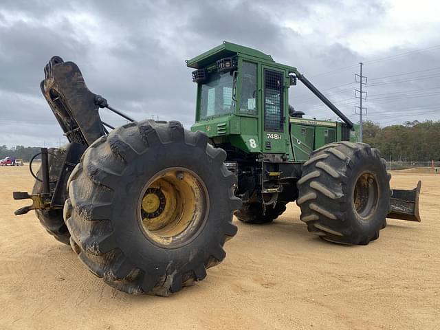 Image of John Deere 748H equipment image 2