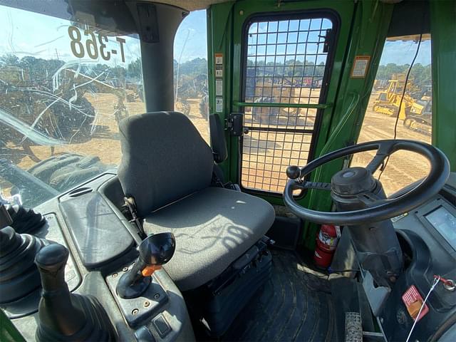 Thumbnail image John Deere 748H 10