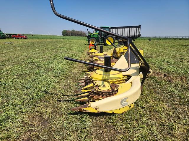 Image of John Deere 770 equipment image 3