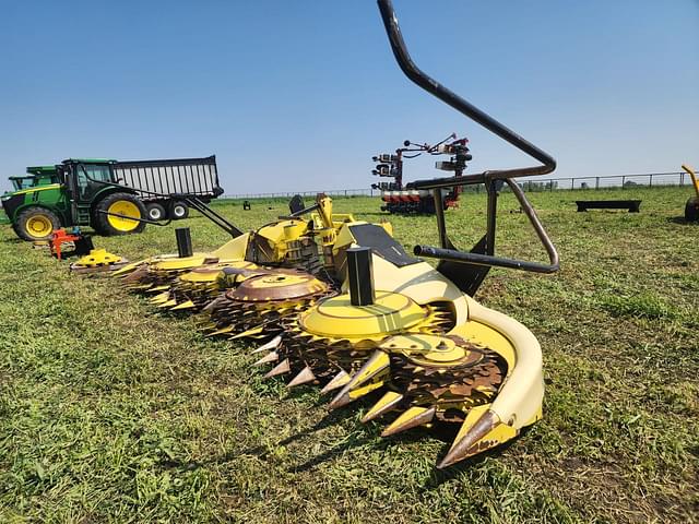 Image of John Deere 770 equipment image 2
