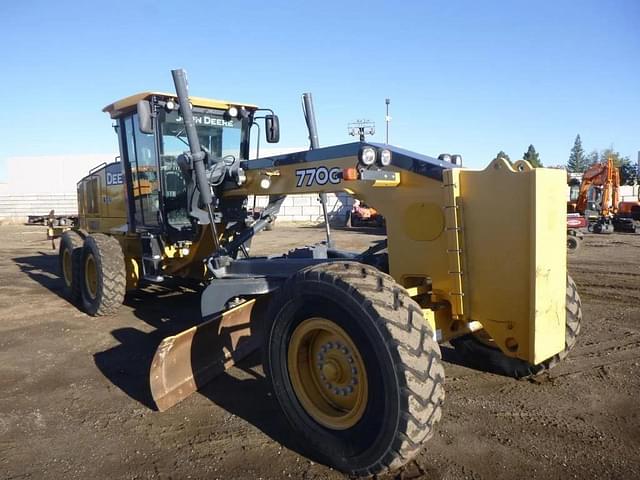 Image of John Deere 770G equipment image 1