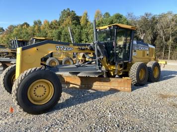 Main image John Deere 772GP
