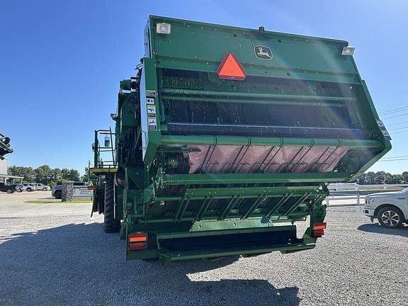 Image of John Deere 7760 equipment image 2