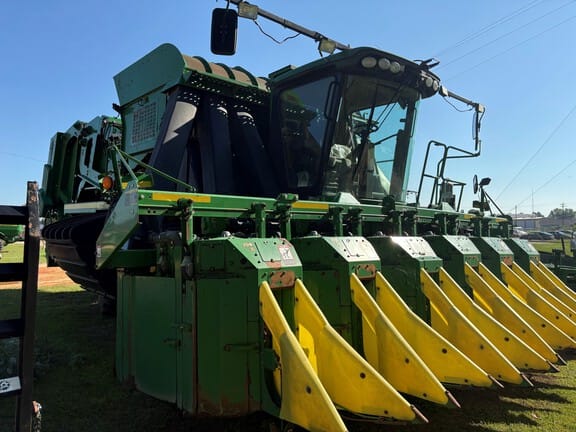 2014 John Deere 7760 Equipment Image0