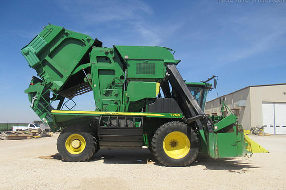 Image of John Deere 7760 equipment image 2