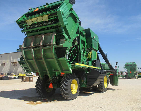 Image of John Deere 7760 equipment image 4