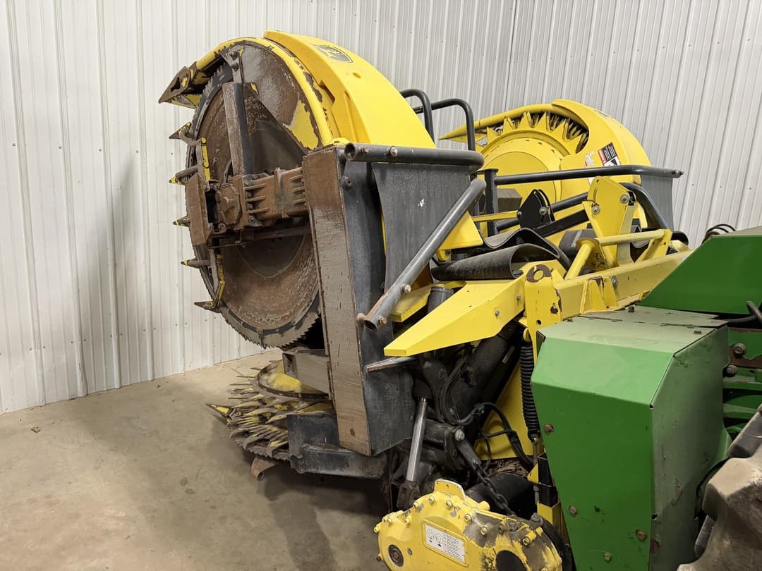 Image of John Deere 778 Primary image