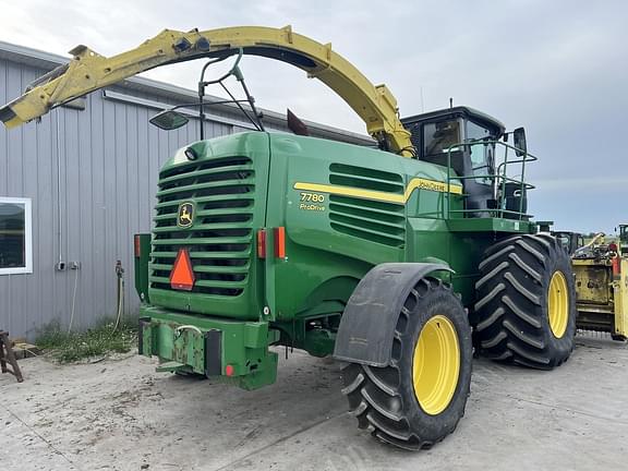 Image of John Deere 7780 equipment image 2