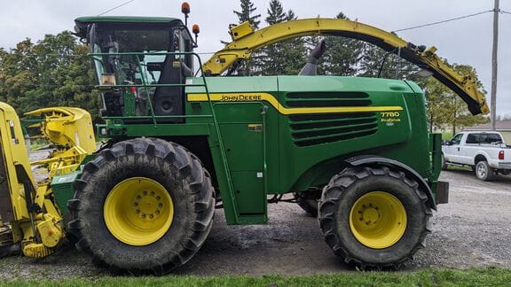 Main image John Deere 7780