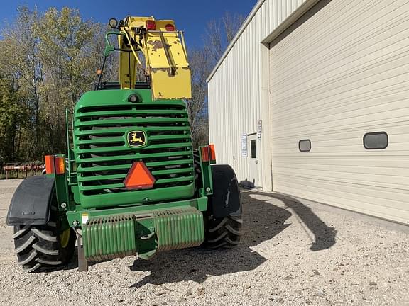 Image of John Deere 7980 equipment image 2