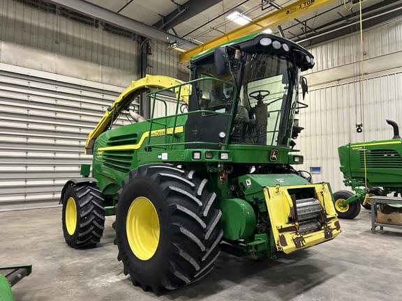 Image of John Deere 7980 equipment image 1