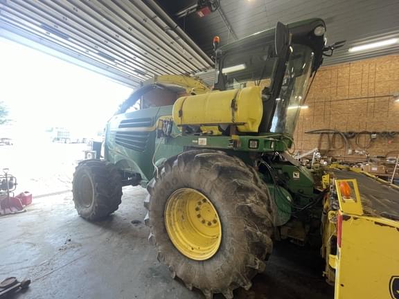 Image of John Deere 7980 Primary image