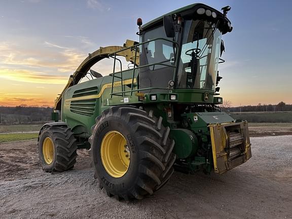 Image of John Deere 7980 equipment image 1