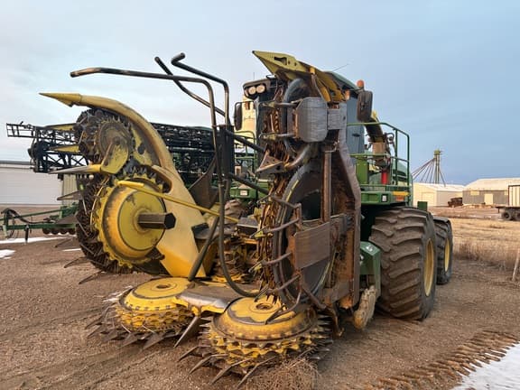 Image of John Deere 7980 equipment image 1