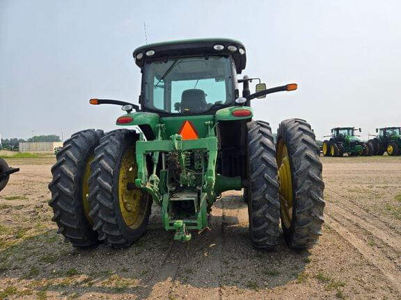 Image of John Deere 8235R equipment image 2