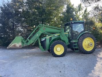 Main image John Deere 8235R