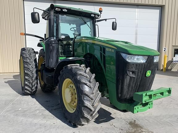 Image of John Deere 8235R Primary image