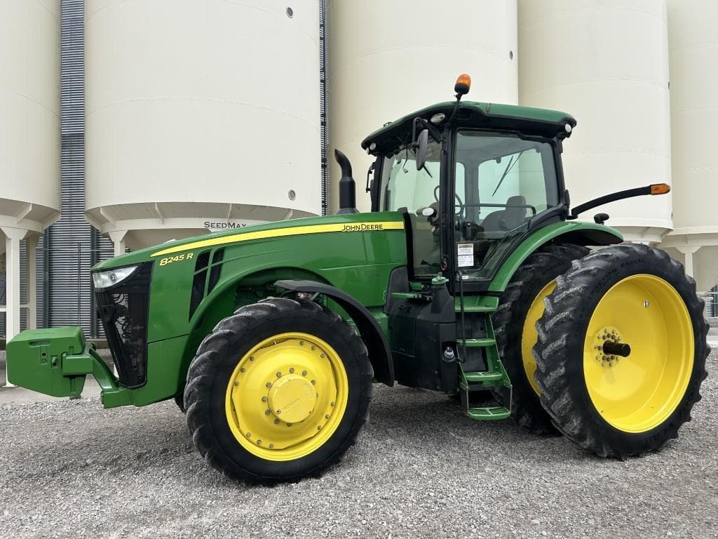 Image of John Deere 8245R Primary image