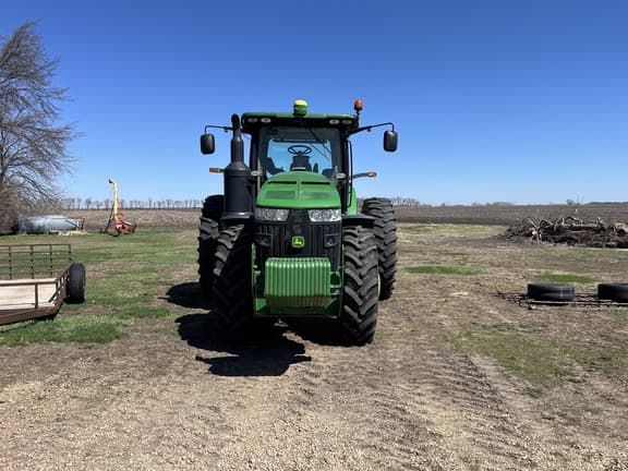 Image of John Deere 8245R equipment image 2