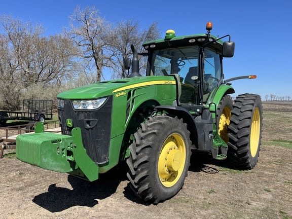 2014 John Deere 8245R Equipment Image0