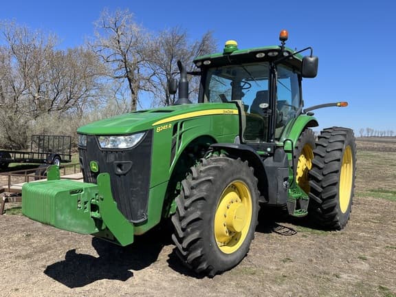 Image of John Deere 8245R equipment image 1