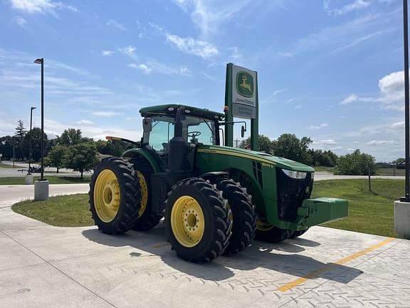 Image of John Deere 8245R equipment image 1