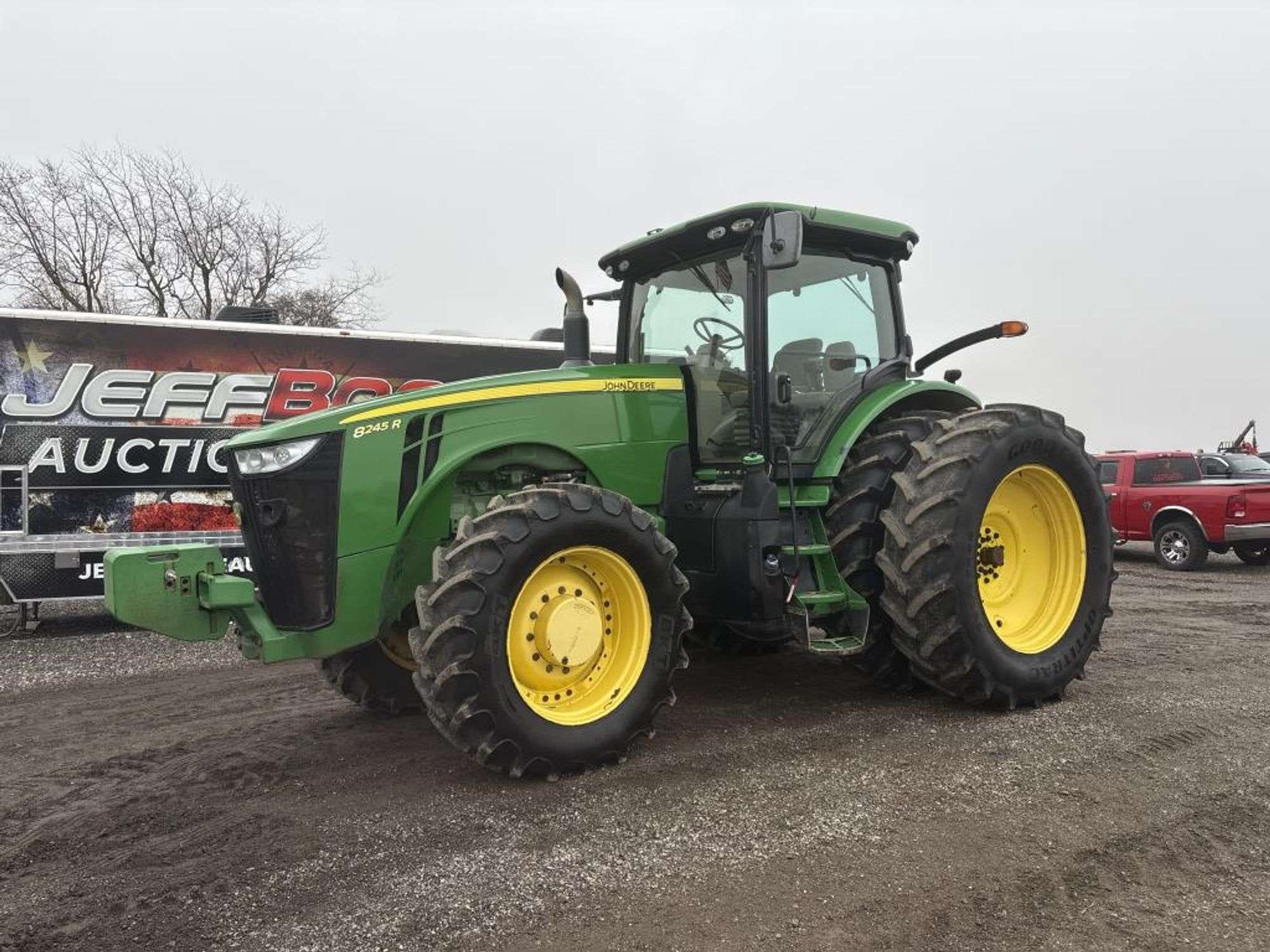 2014 John Deere 8245R Equipment Image0